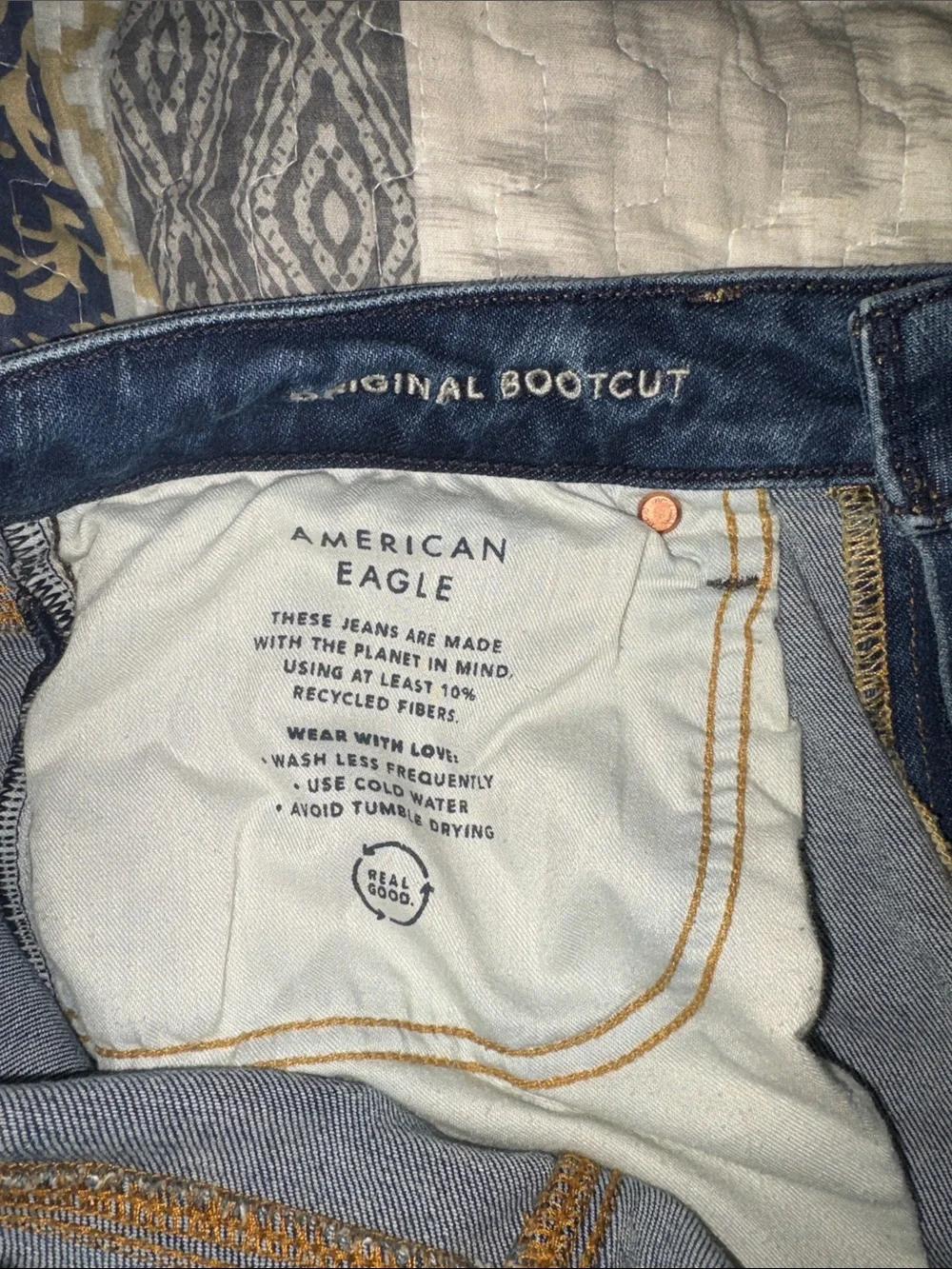 American Eagle Outfitters Men’s Faded Blue Bootcut Jeans. 34x36
